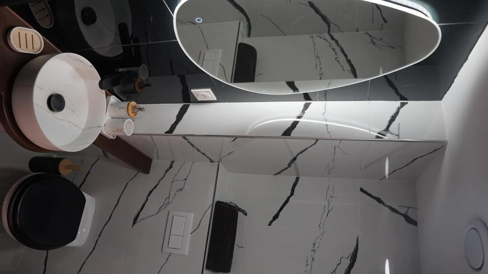 Studio Smart & Design - Κάννες 0*,